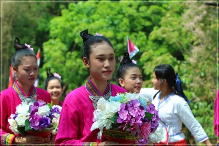 batch LINE ALBUM srng na phra thatu mxn fa cula mni 260303 4